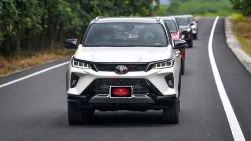 Thuê xe 7 chỗ tại Huế; Thuê xe ô to ở Huế; Dịch vụ xe du lịch Huế